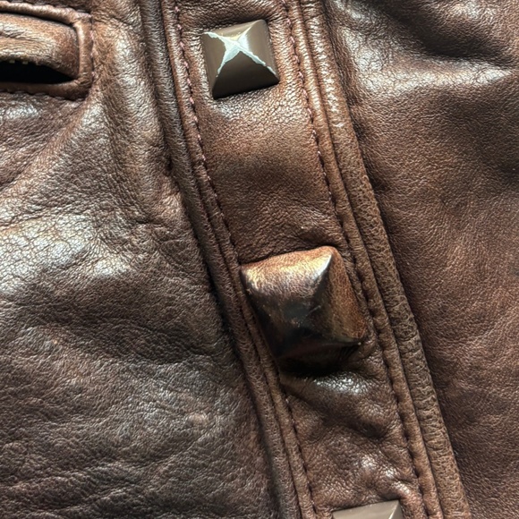 Junior Drake Leather Shoulder Bag - Picture 11 of 12